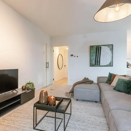 Daire Huswell - Beautiful With Terrace And Parking Oostende