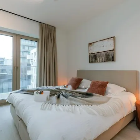 Huswell - Beautiful With Terrace And Parking Daire *