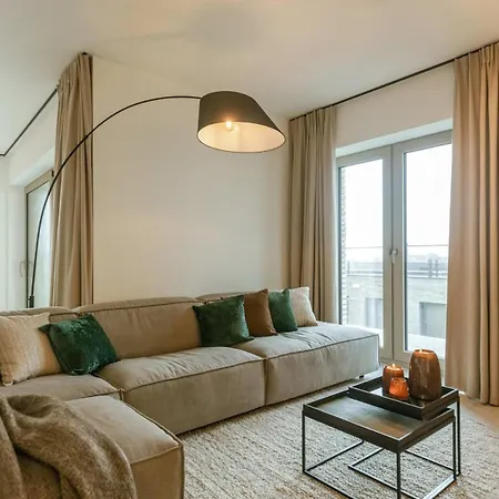 Huswell - Beautiful With Terrace And Parking Daire